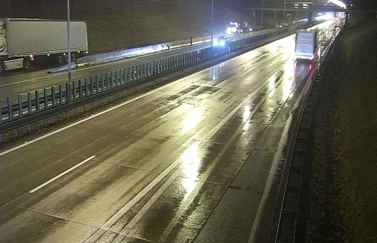 Wrocław: Awaria ciężarówki na A4. Zablokowany zjazd z autostrady