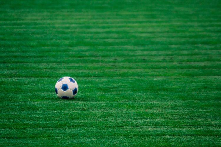 Osamotniona Legia na placu boju w europejskich pucharach