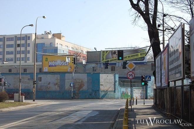Rozbudowa placu Orląt Lwowskich: Ziajka z najkorzystniejszą ofertą
