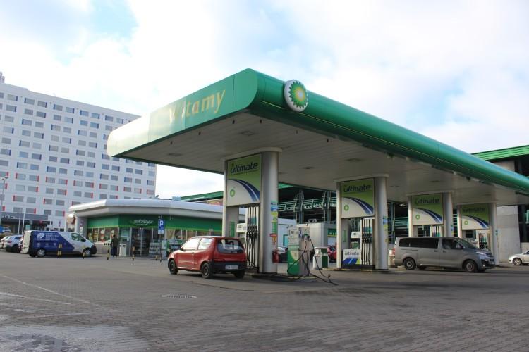 Stacja BP koło Hotelu Wrocław kończy działalność. Zostanie zburzona