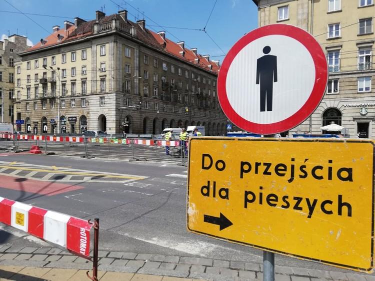 Koniec remontu torowiska na dużym skrzyżowaniu w centrum [ZDJĘCIA, WIDEO]