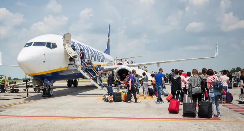 Ryanair ogłasza wielką zmianę! Od dziś bagaż podręczny może być większy!