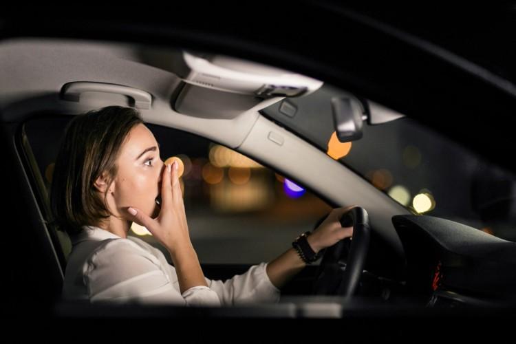 Pomoc drogowa: kiedy i komu przysługuje auto zastępcze?