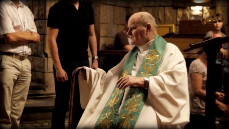 Ksiądz Orzech honorowym obywatelem Dolnego Śląska