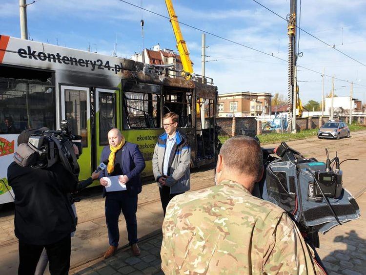 Ewakuował pasażerów z płonącego tramwaju. Nagrodziło go wrocławskie MPK