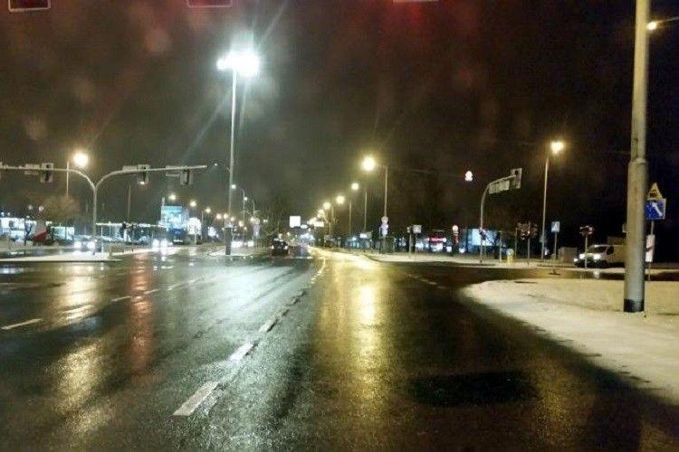 Wrocław: Nowe ostrzeżenie IMGW dla miasta. Uwaga na marznący deszcz i gołoledź!