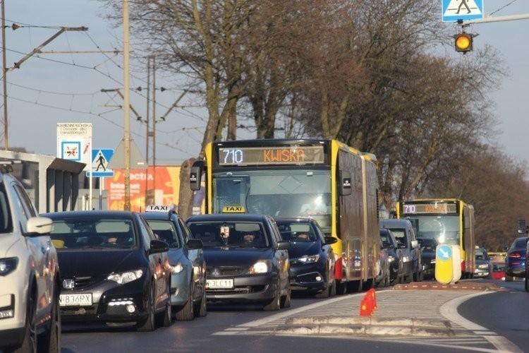 Wrocław: Znów zmiany na Legnickiej dla kierowców i pasażerów MPK! Ależ tam będą korki!