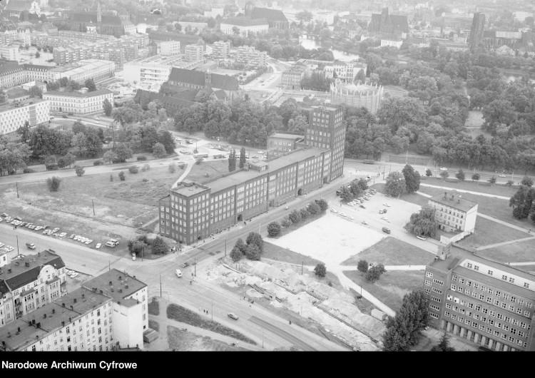 Wrocław 50 lat temu na nieznanych zdjęciach z lotu ptaka. Zobacz!