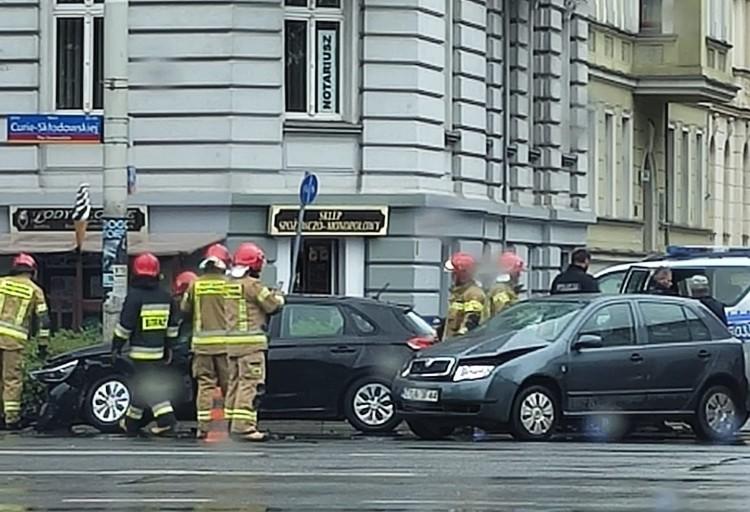 Wrocław: Wypadek koło pl. Grunwaldzkiego. Jedna osoba ranna
