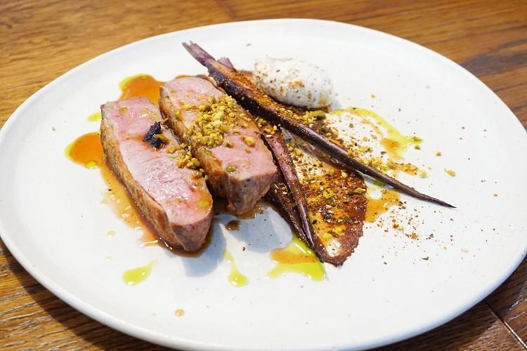 tuWroclaw poleca: Stół na Szwedzkiej - brak menu to zaleta!