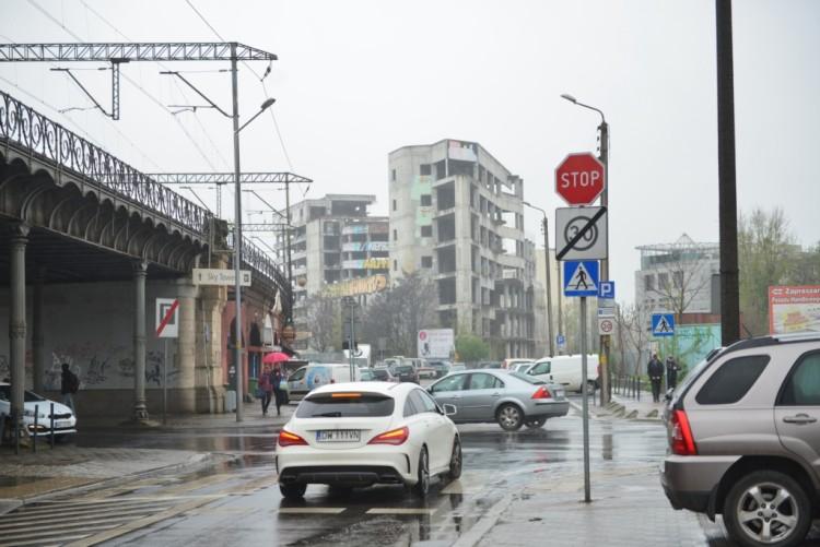 Szkieletor znika z mapy Wrocławia [ZOBACZ ZDJĘCIA]