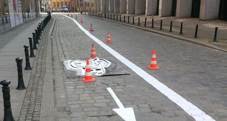 Drogowcy malują koperty. Tutaj dziś będą utrudnienia