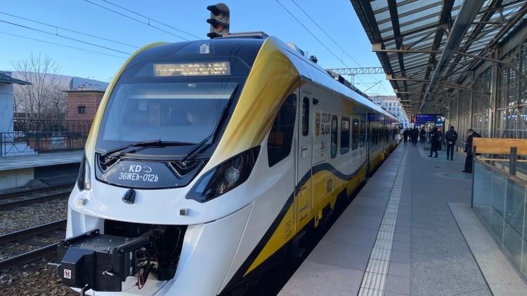 Nowy rozkład jazdy pociągów PKP. Pierwsze połączenie DKA