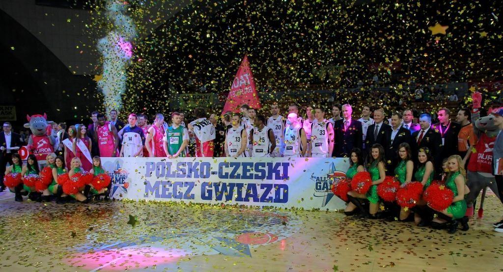 Koszykarze polskiej ligi lepsi od Czechów w meczu gwiazd w Hali Stulecia