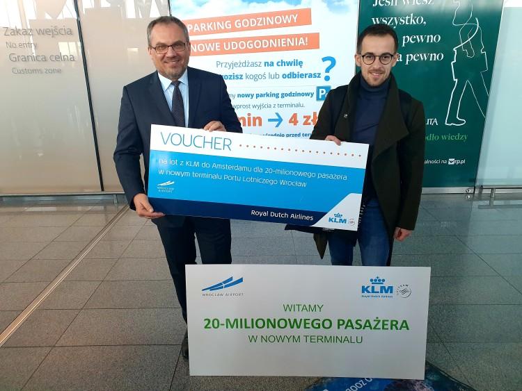 Wrocławskie lotnisko przywitało 20-milionowego pasażera nowego terminalu