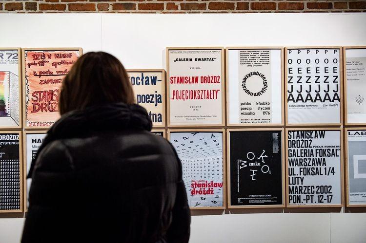 Hołd dla wybitnego wrocławskiego artysty w Galerii Foto-Gen [WIDEO]