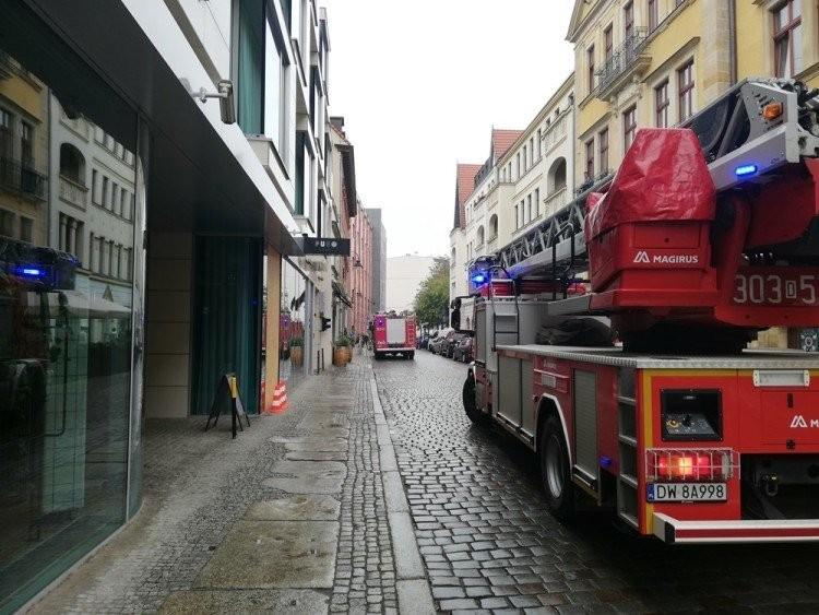 Wrocław: Odór trudno wytrzymać. Śmierdzący problem podrzucony w lombardach