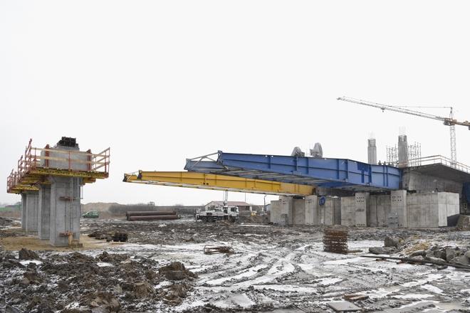 Potężny most na Widawie będzie częścią drogi ekspresowej S5. Budują go w segmentach [FOTO]
