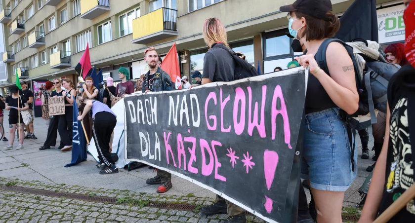 Studenci protestowali we Wrocławiu. Chcą płacić mniej za wynajem mieszkania
