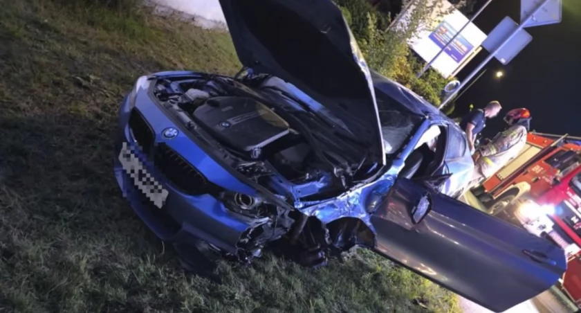Niewiarygodne! 19-latek pędził BMW 240 km/h. W końcu doszło do nieszczęścia 