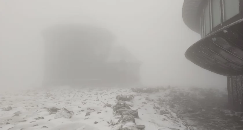 Pierwszy śnieg na Dolnym Śląsku. Temperatura spadła poniżej zera 