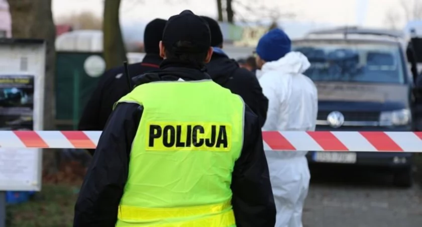 Skatował i udusił własną matkę. Finał przerażającej zbrodni we Wrocławiu 