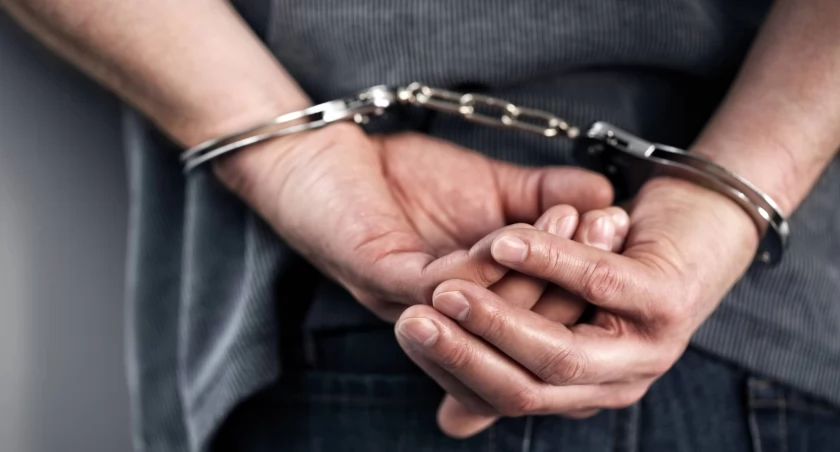 Zabił śpiącą matkę młotkiem i nożem. Tłumaczył, że „chciał ulżyć jej w cierpieniu”