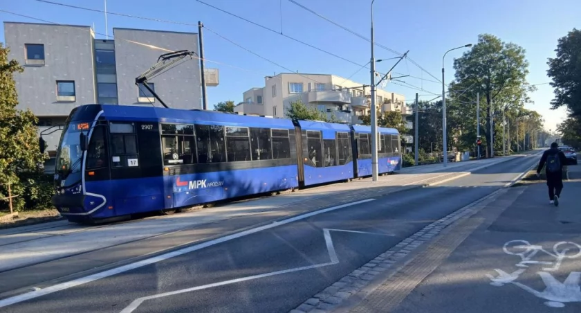 Na mijance na Przyjaźni tramwaje pojechały na czołówkę. A miało być bezpiecznie! 