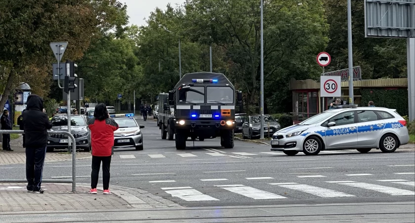 Ewakuacja we Wrocławiu zakończona. Wojsko wywiozło radziecki pocisk rakietowy