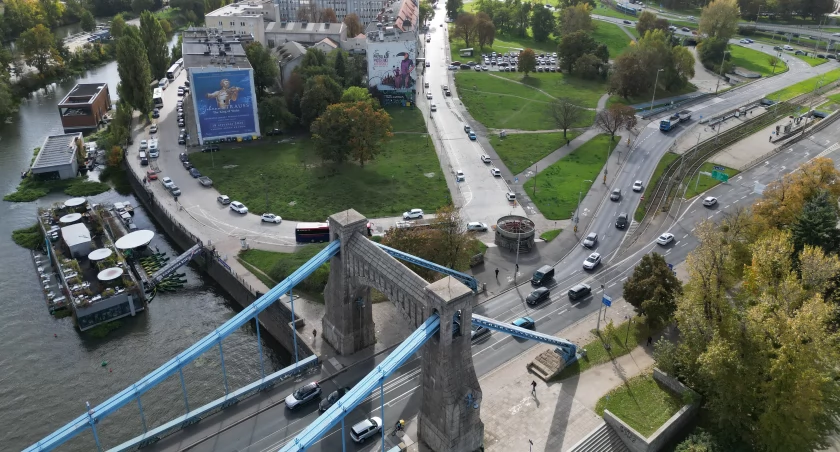 Wybudują nową siedzibę przy moście Grunwaldzkim. W niej parking, który może być schronem