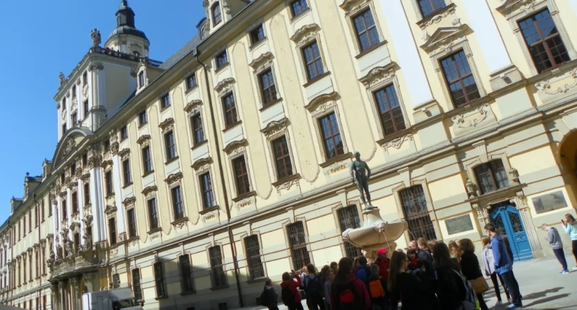Te wrocławskie szkoły współpracują ze uczelniami wyższymi. Ostatnio dołączyła do nich „Trójka”