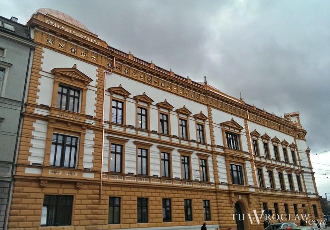 Koniec renowacji gmachu głównego Akademii Muzycznej we Wrocławiu. Efekty są olśniewające [ZDJĘCIA]