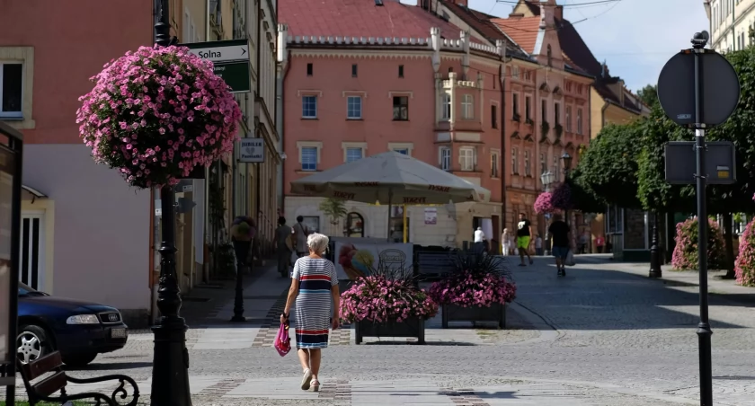 Komfort codzienności – rola kwiatów w życiu mieszkańców Świdnicy