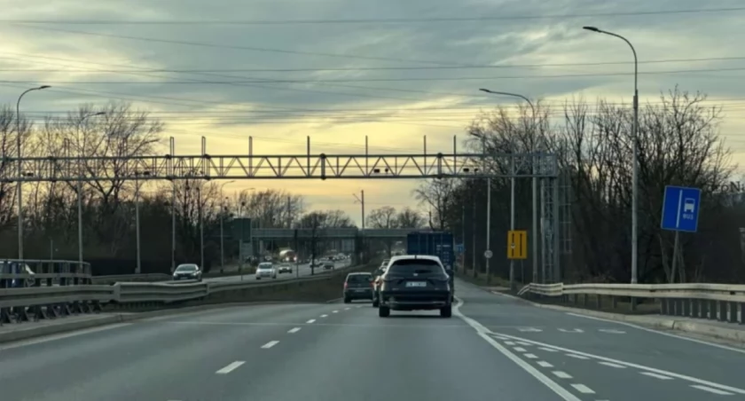 Wrocław: Już ponad 10 tysięcy kierowców złamało przepisy na alei Sobieskiego