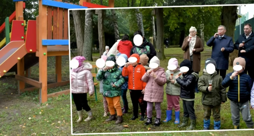 No to siup! Dzieci z kieliszkami w dłoniach wznosiły toast za nowy plac zabaw