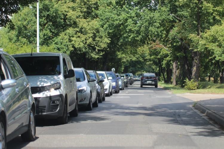 Wrocław: Trzy remonty na raz i to obok siebie. Mieszkańcy złorzeczą w korkach