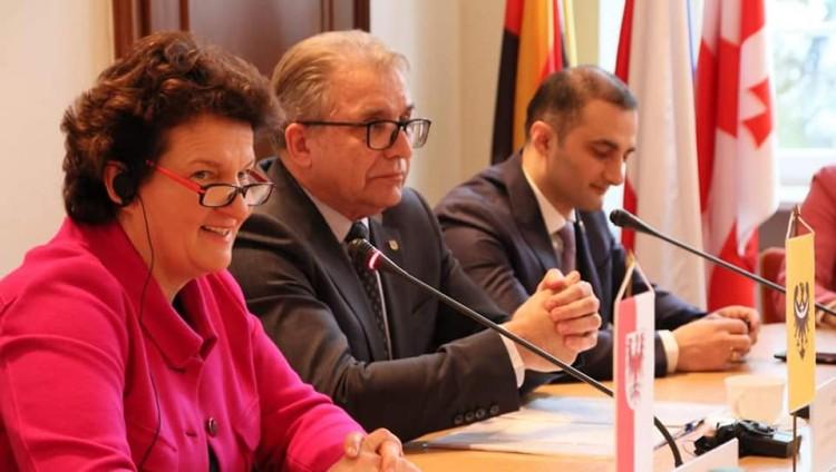 Dolny Śląsk: pierwsza trójstronna współpraca gospodarcza nawiązana