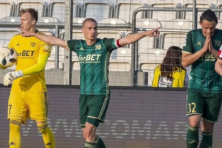 Grad goli w Krakowie. Śląsk utrzymał się w Lotto Ekstraklasie