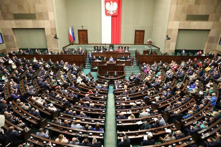 Kto ma szansę zostać posłem z Wrocławia? Oto symulacja podziału mandatów i nazwiska