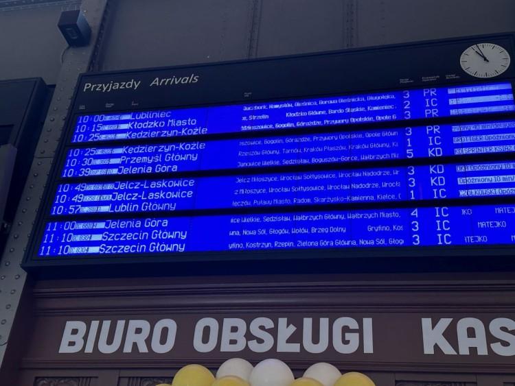 Awaria sieci trakcyjnej na Dworcu Głównym. Duże opóźnienia pociągów