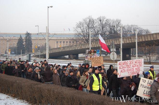  „Kto nie skacze, ten za Tuskiem” – kolejny marsz przeciw ACTA we Wrocławiu
