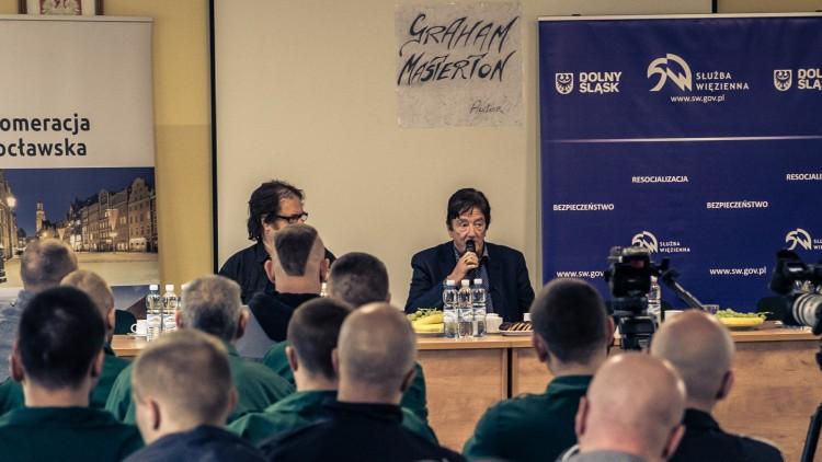 Więźniowie są mu wdzięczni. Graham Masterton odwiedził Wrocław