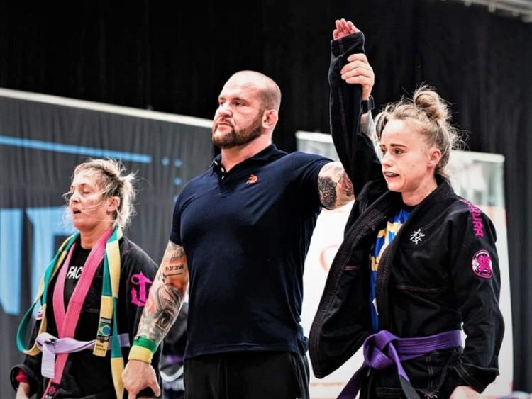 Znakomita passa policjantki z Wrocławia. Kolejny sukces Martyny Ciaskowskiej w brazylijskim jiu jitsu