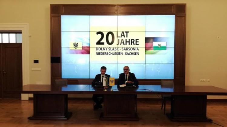Niemiecki partner Dolnego Śląska chwali Nord Stream 2 i zaprasza Putina. Jest reakcja marszałka!