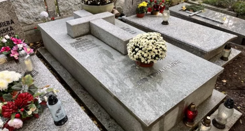Skromny grób jednej z najbogatszych kobiet świata. Spoczęła na cmentarzu we Wrocławiu