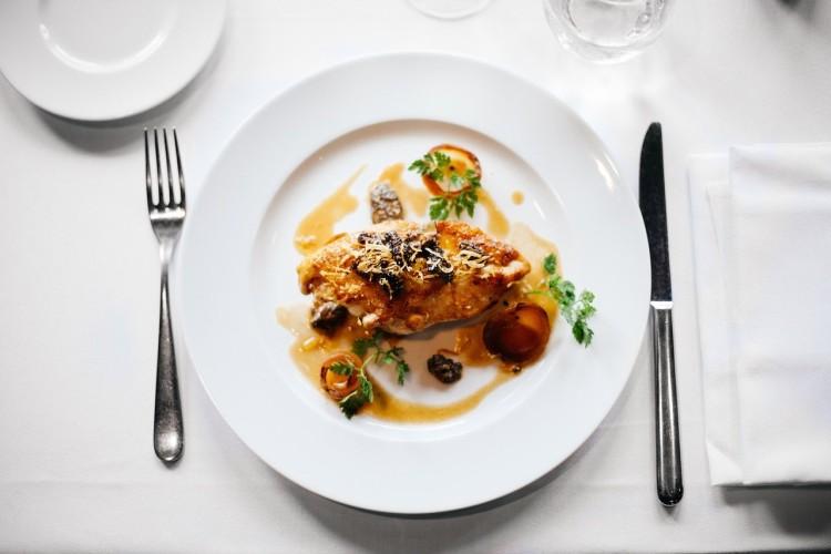 Bezpłatne „Danie dla Seniora” w kolejnych wrocławskich restauracjach