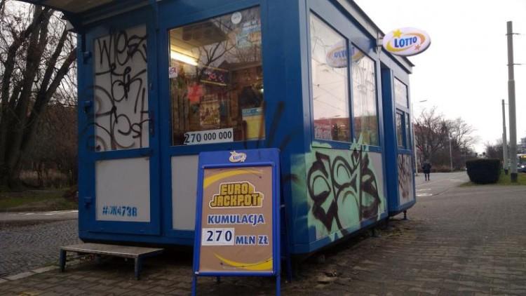Wrocław ma nowego milionera. Swój los odmienił w kolekturze na Obornickiej