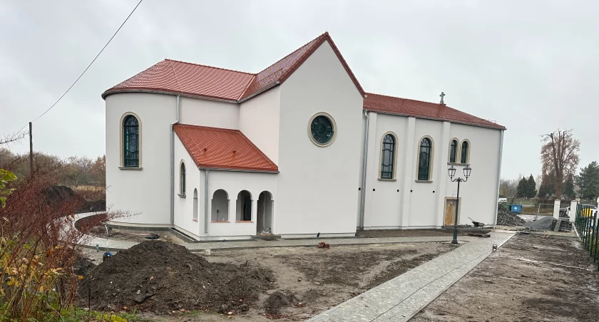 Nowy kościół we Wrocławiu niemal gotowy. Ta wspólnota wzbudza spore kontrowersje