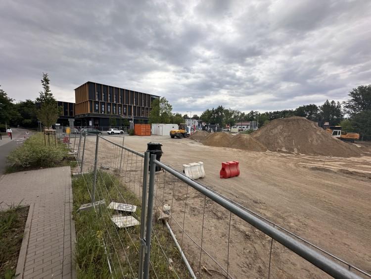 Najpiękniejsze centrum handlowe Wrocławia będzie dużo większe. Trwa budowa drugiej części