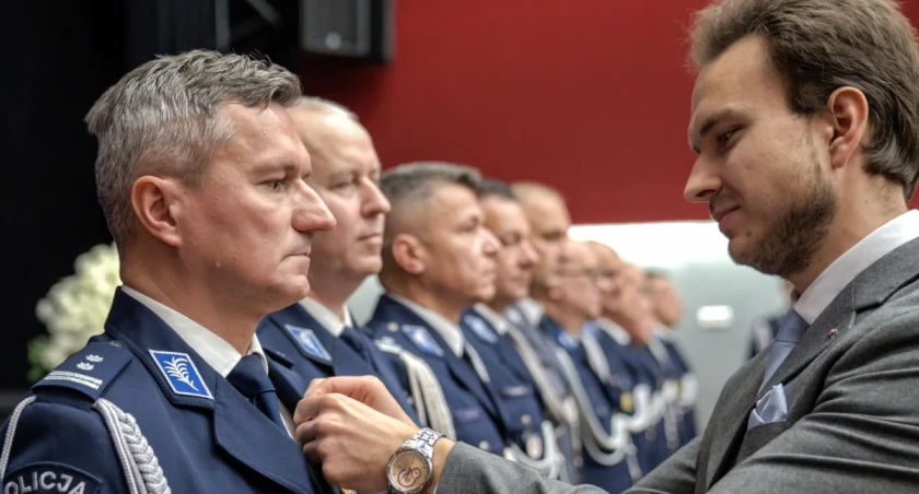 Ponad 100 funkcjonariuszy wyróżnionych podczas uroczystej gali dolnośląskiej policji